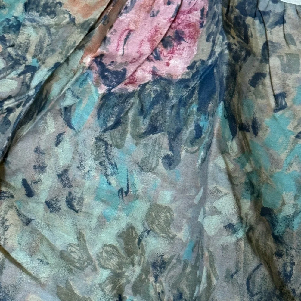 Floral Patterned Full size bed Skirt